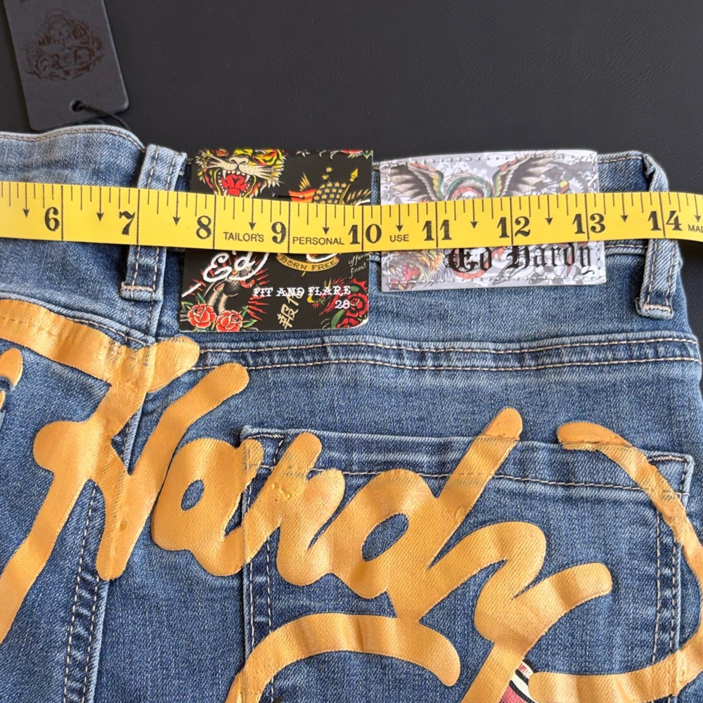Ed Hardy Y2K Embroidered Fit & Flare Jeans NWT Size 28 Tattoo Graphic Denim - Picture 16 of 16